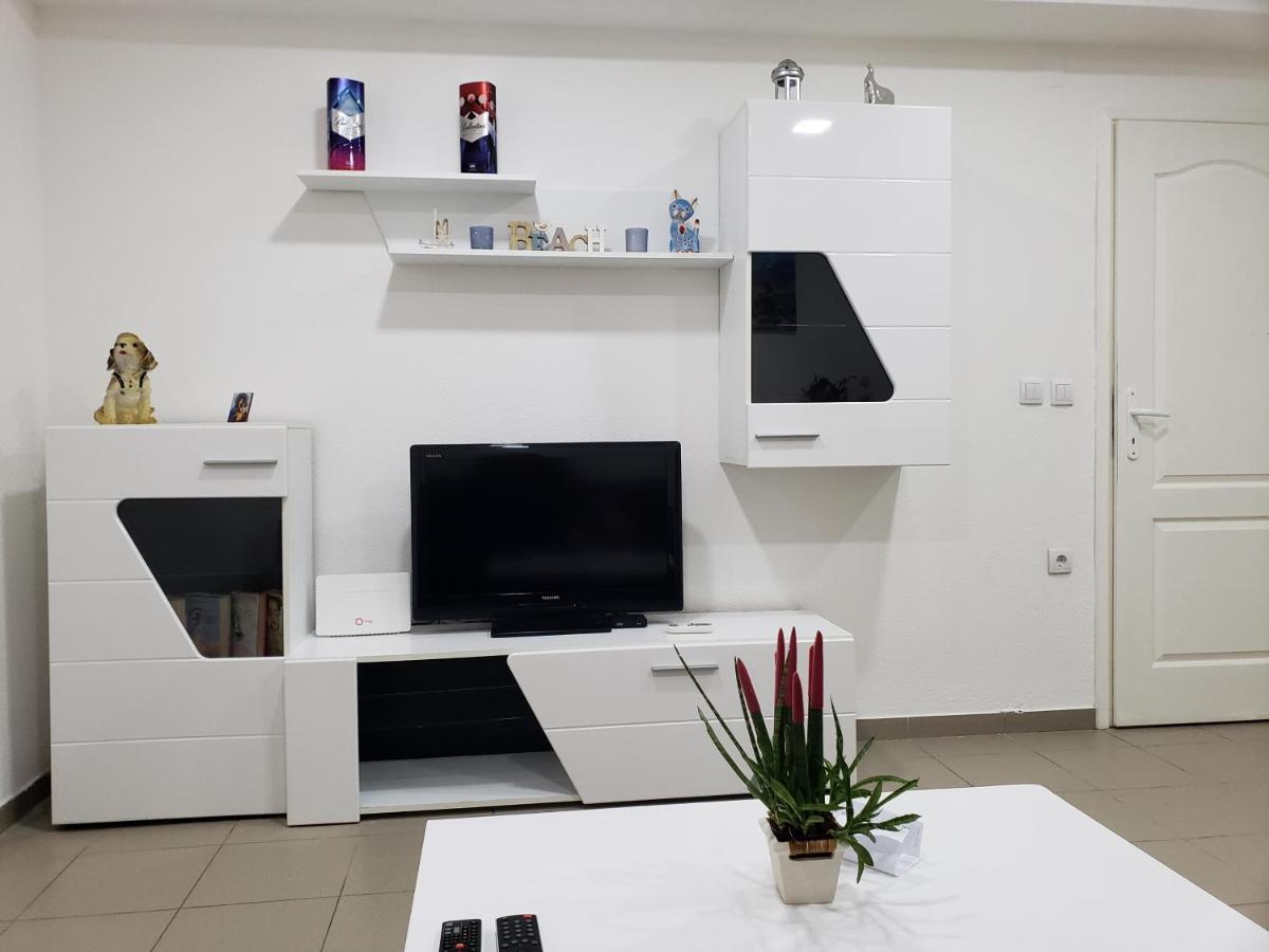 Apartmani Pajic Ягодина Экстерьер фото